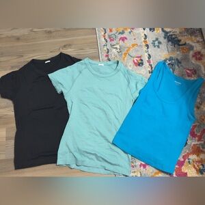 3 pack Old Navy Short Sleeve Tees - Black, Mint, Blue